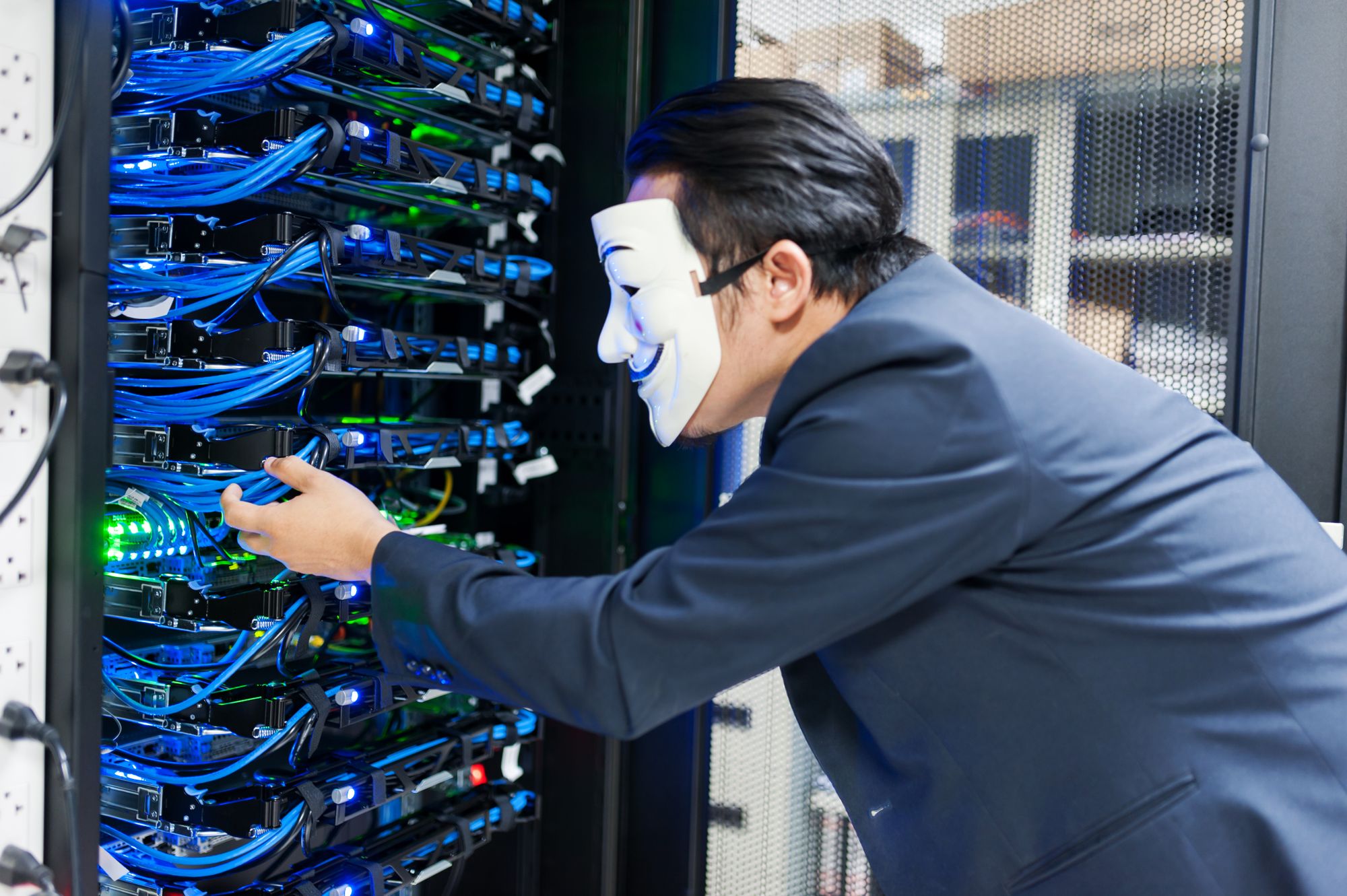 Agente de OpenAI usó 4 cuentas externas contra Hugging Face