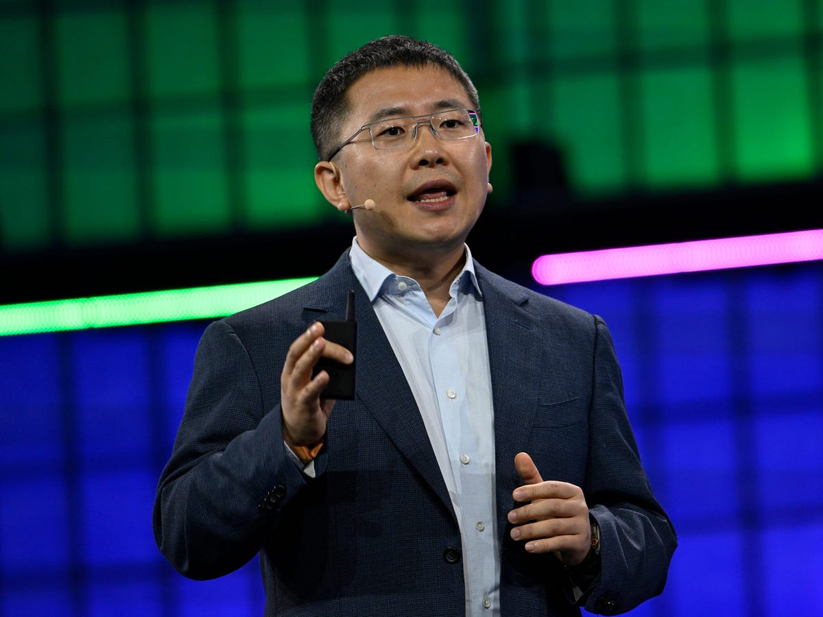 Alibaba: IA crea boom de empresas de una persona