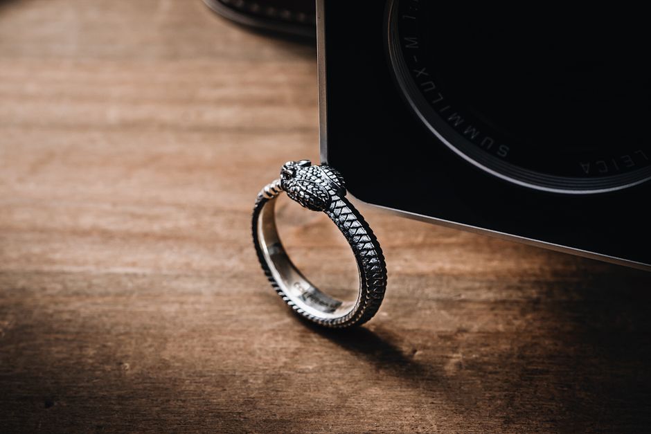 Fotos de stock gratuitas de accesorio, adentro, anillo