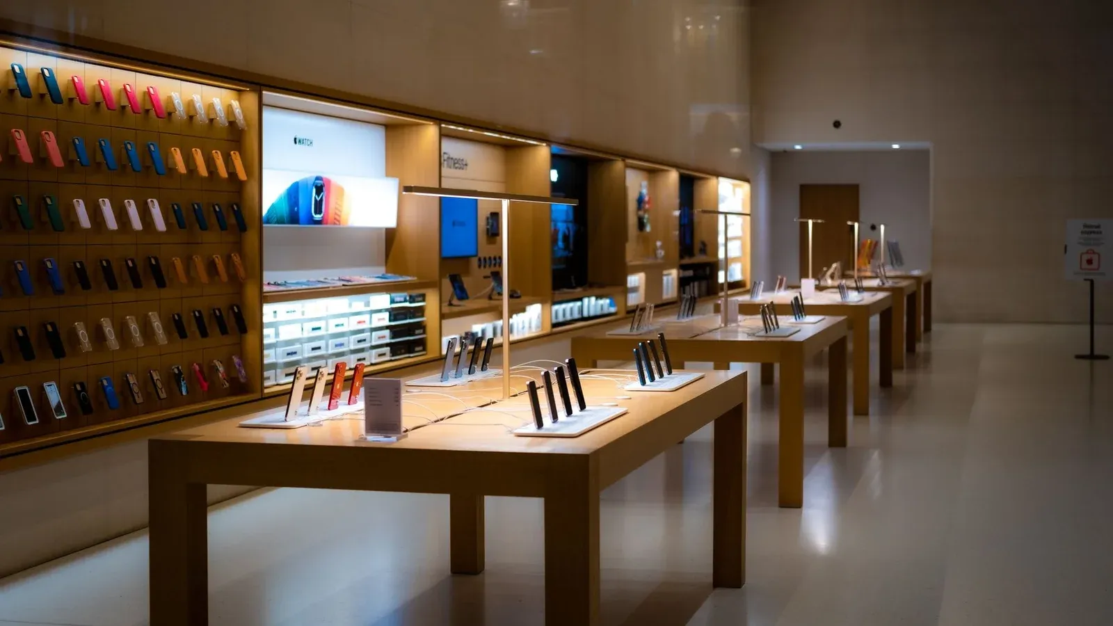Apple sube hasta 300 dólares sus iPhone sin cambios