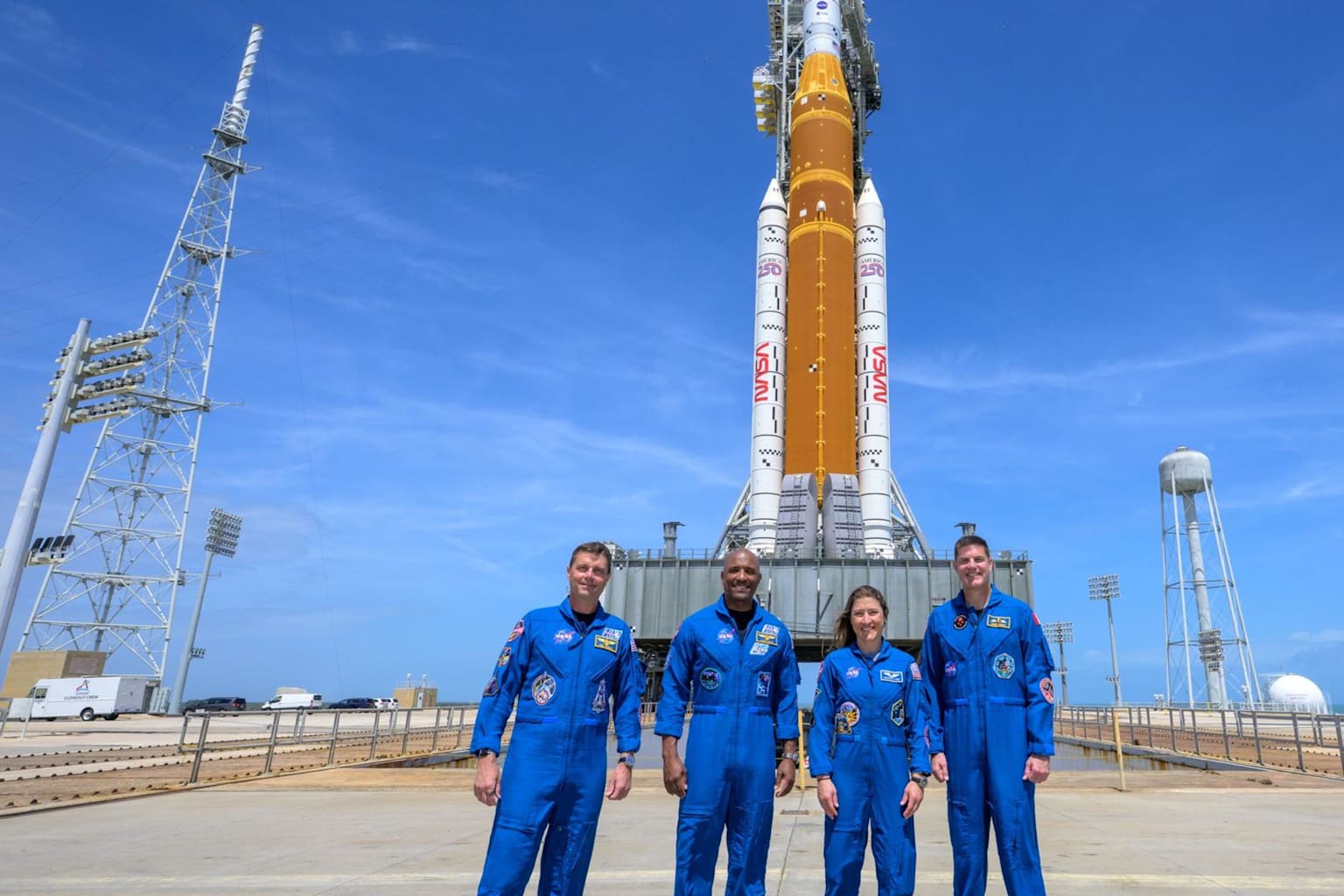 Artemis II vuela a la Luna y logra la inyección translunar