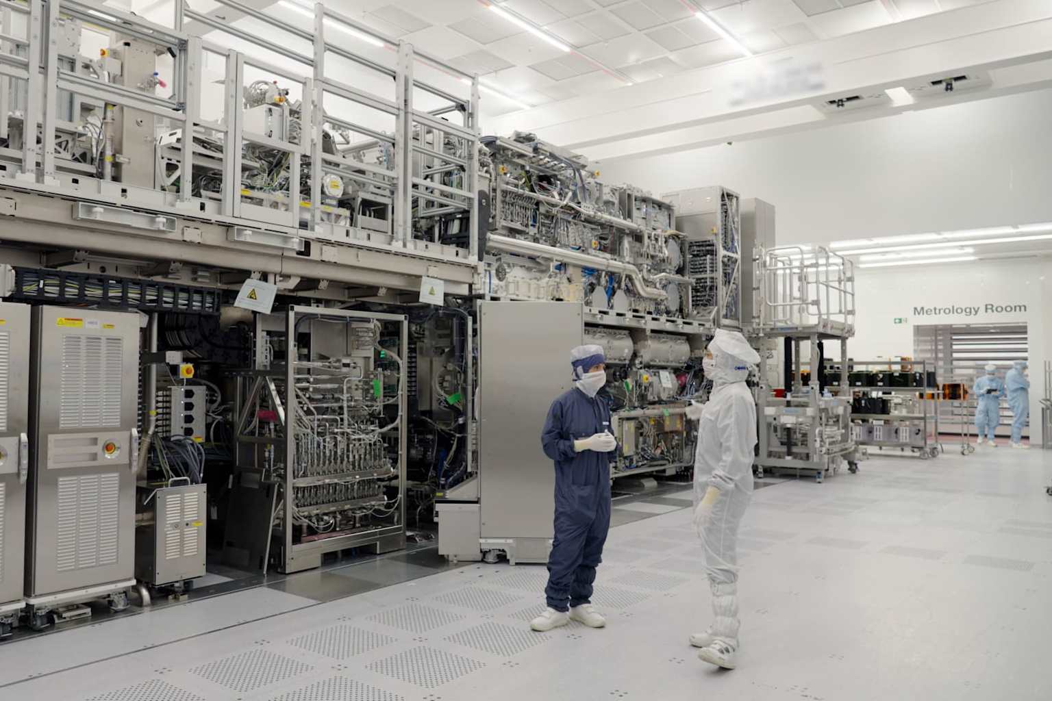 ASML fabricará 60 máquinas EUV en 2026 por el auge de la IA