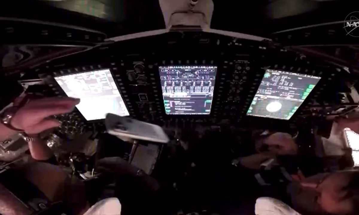 Astronautas de Artemis II graban con iPhone en gravedad cero