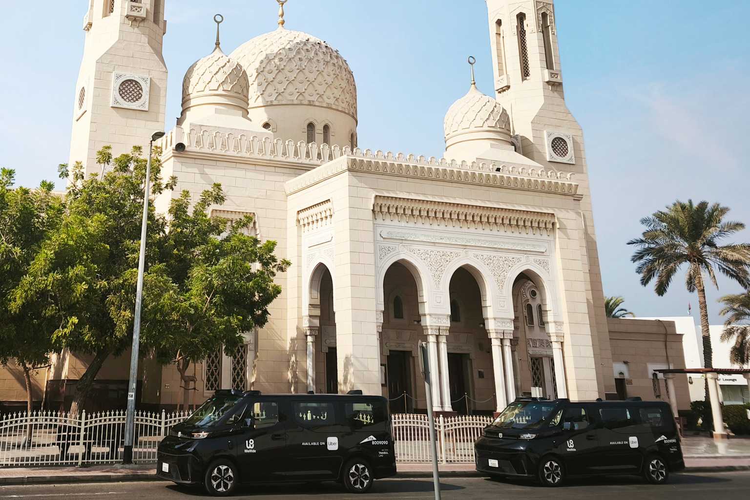 Baidu y WeRide suspenden operaciones de robotaxis en Dubái por ataques iraníes