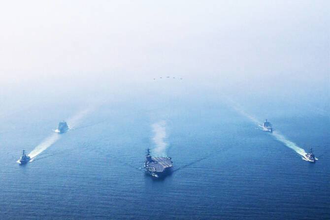 Bloqueo en el Estrecho de Ormuz dispara el crudo a $103