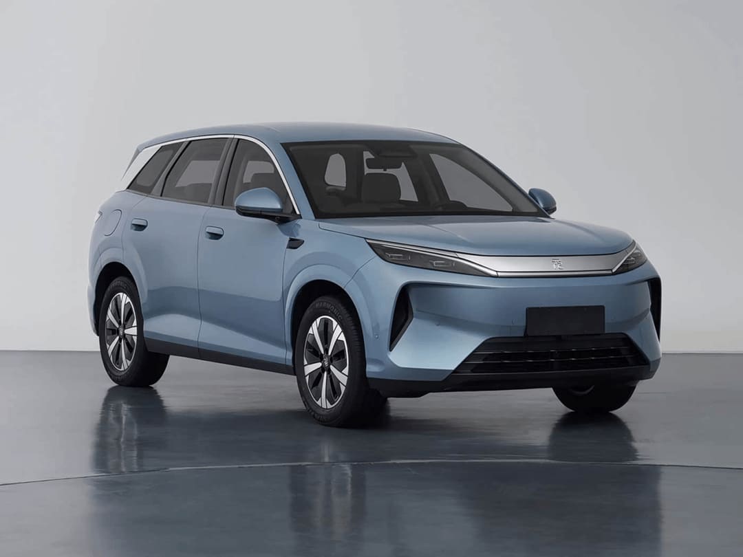 BYD lleva su carga de 5 min a autos de consumo masivo