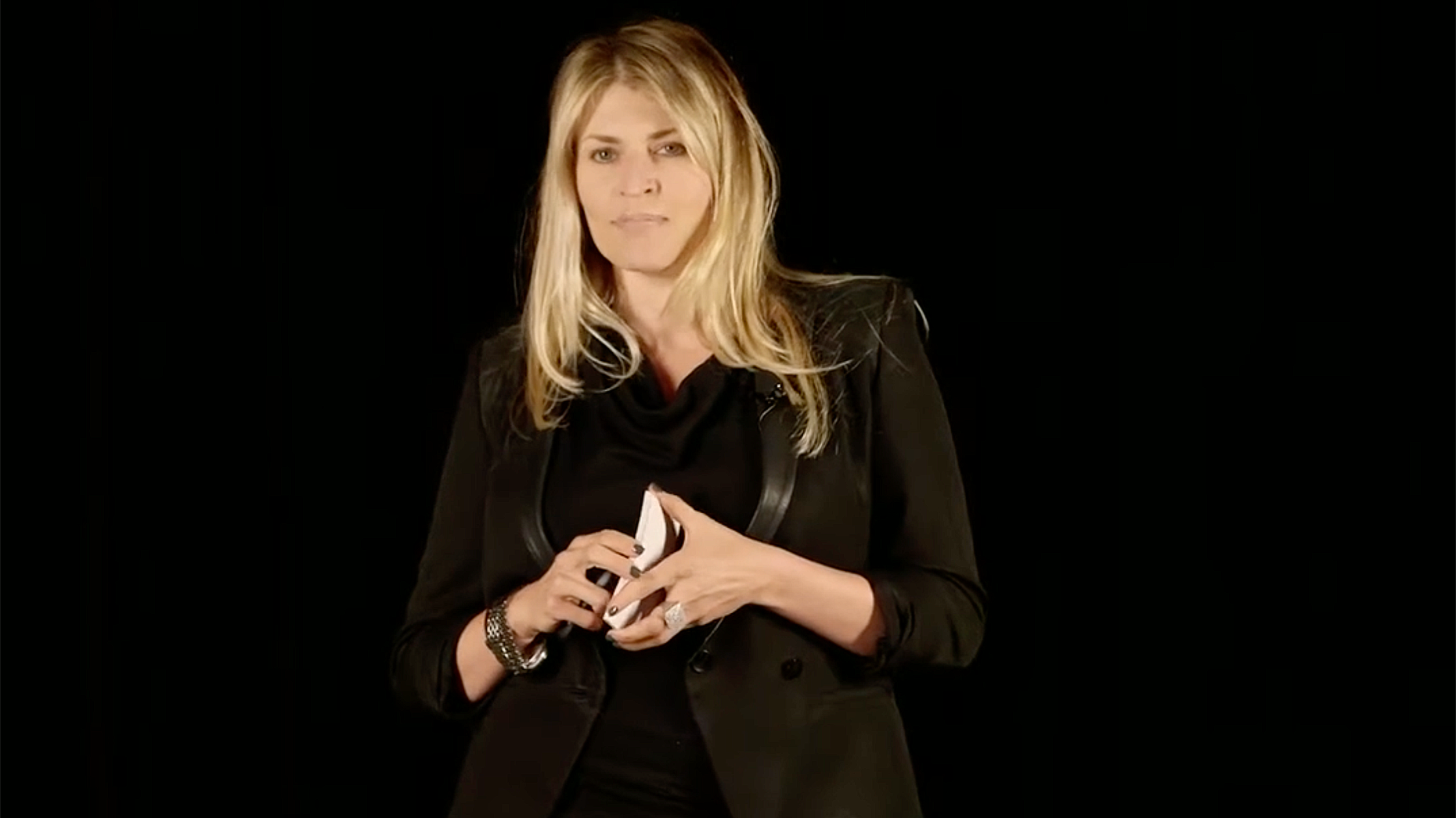 Camilla Clark: su papel en Anthropic y correos sobre Epstein