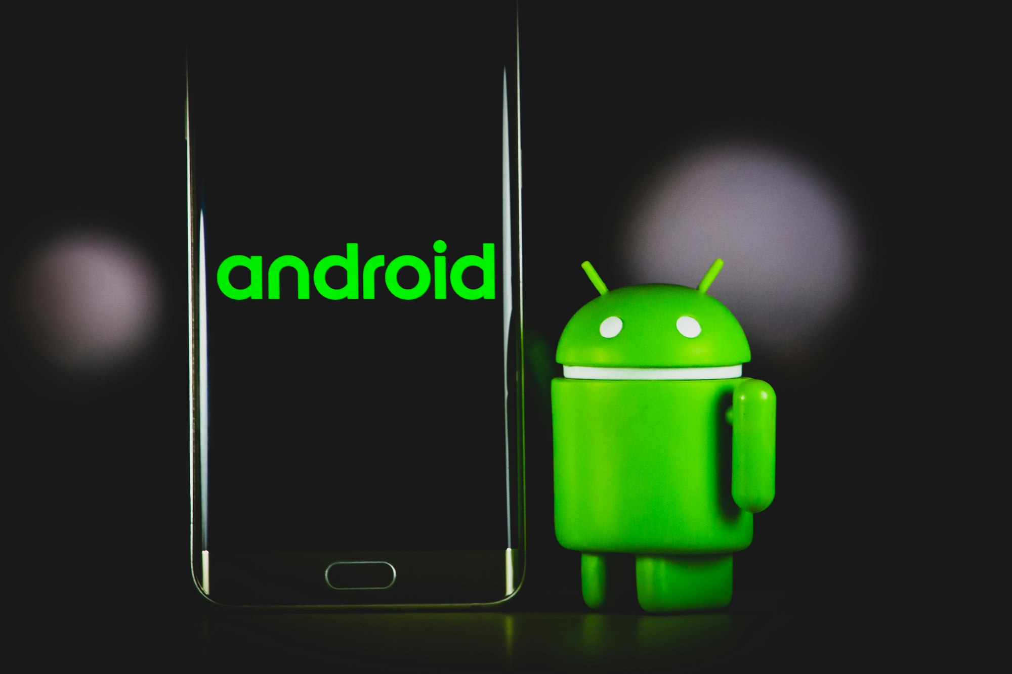 Celulares baratos peligran: envíos caerán 22% en 2026