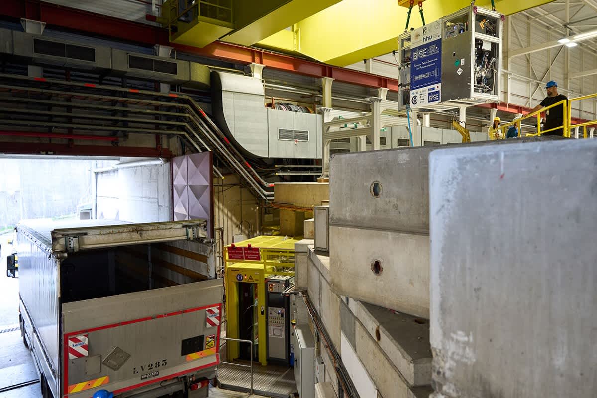 CERN logra el primer transporte de antimateria por carretera