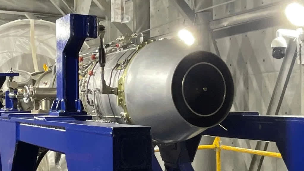 China prueba motor híbrido militar para drones sigilosos