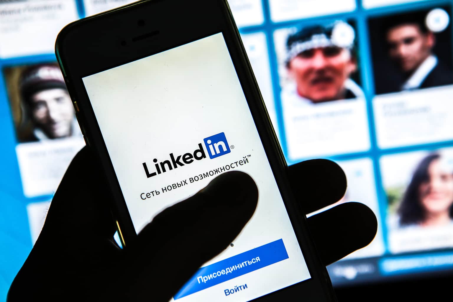 China usa LinkedIn para reclutar espías, advierte Five Eyes