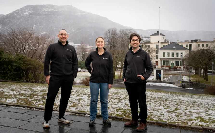 Chips con átomos de helio: Lace Lithography levanta 40 MDD