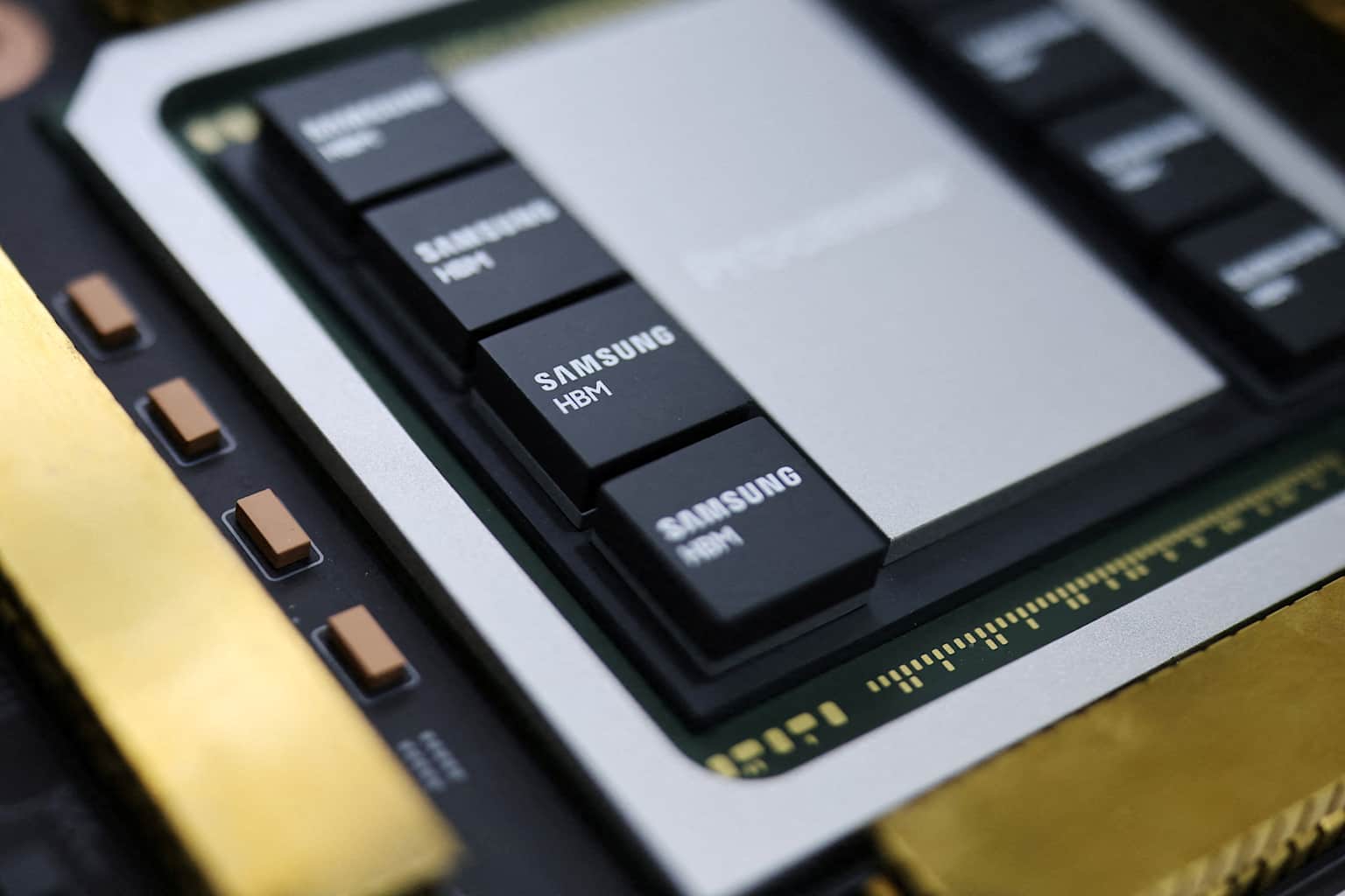 Chips de memoria subirán hasta 50% por la demanda de IA