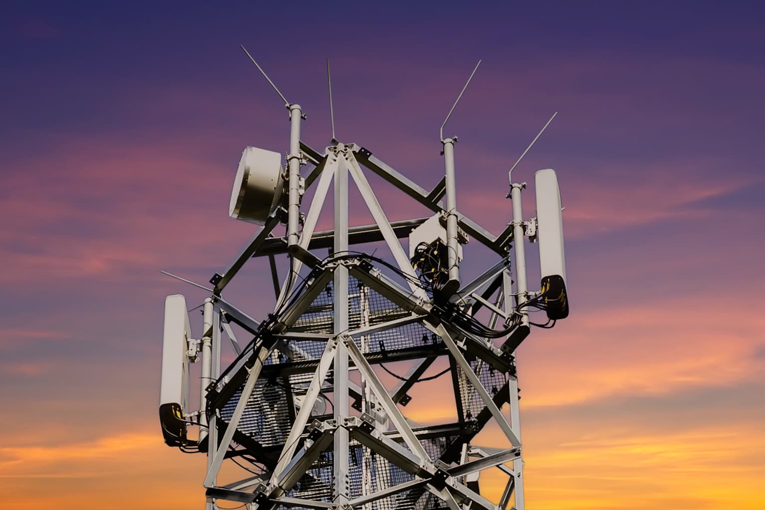 Citizen Lab expone espionaje global a través de redes celulares comerciales
