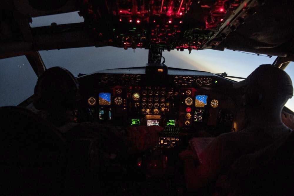 Desaparece avión militar KC-135 en el Golfo Pérsico