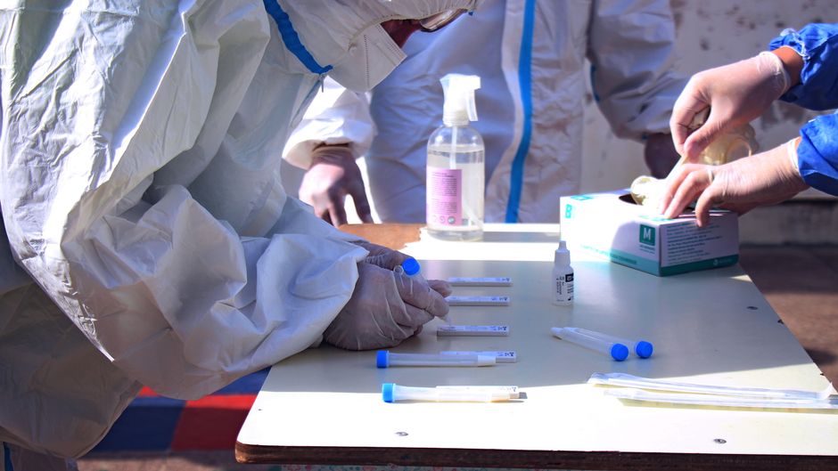 Fotos de stock gratuitas de análisis científico, bata de laboratorio, bioquímica
