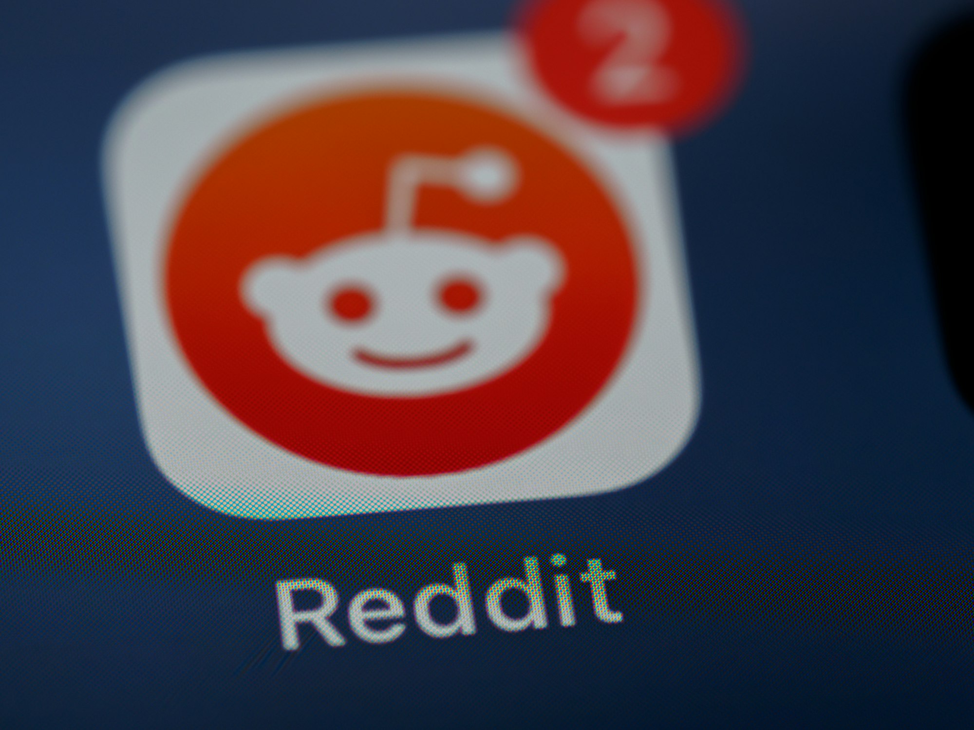 Empresas usan Reddit para manipular ChatGPT y Google AI con spam