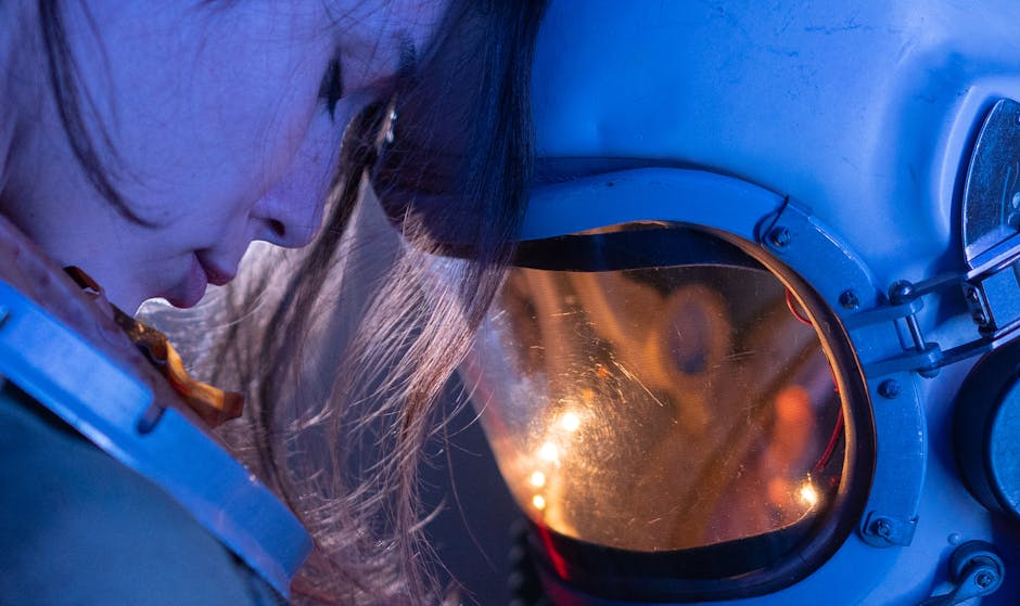 Mujer En Traje Espacial Azul