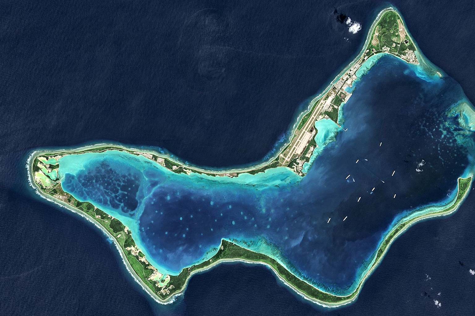 EU evalúa comprar Islas Chagos para retener base militar