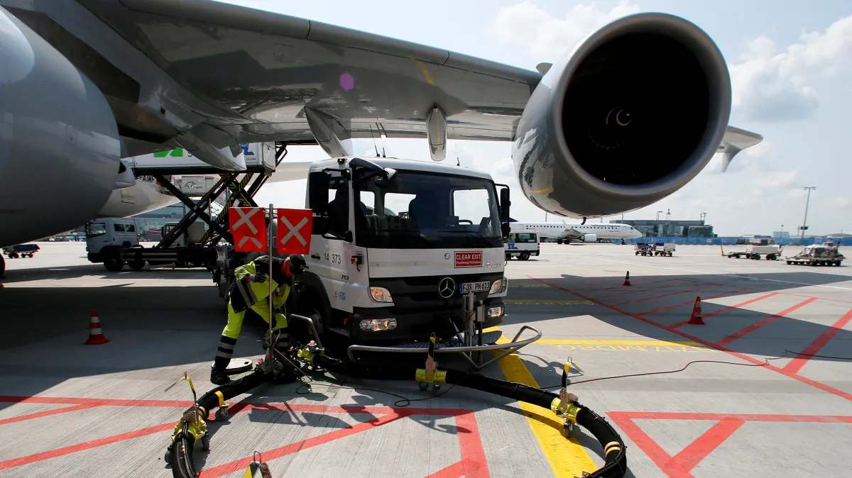 Europa se quedará sin combustible aéreo en 3 semanas