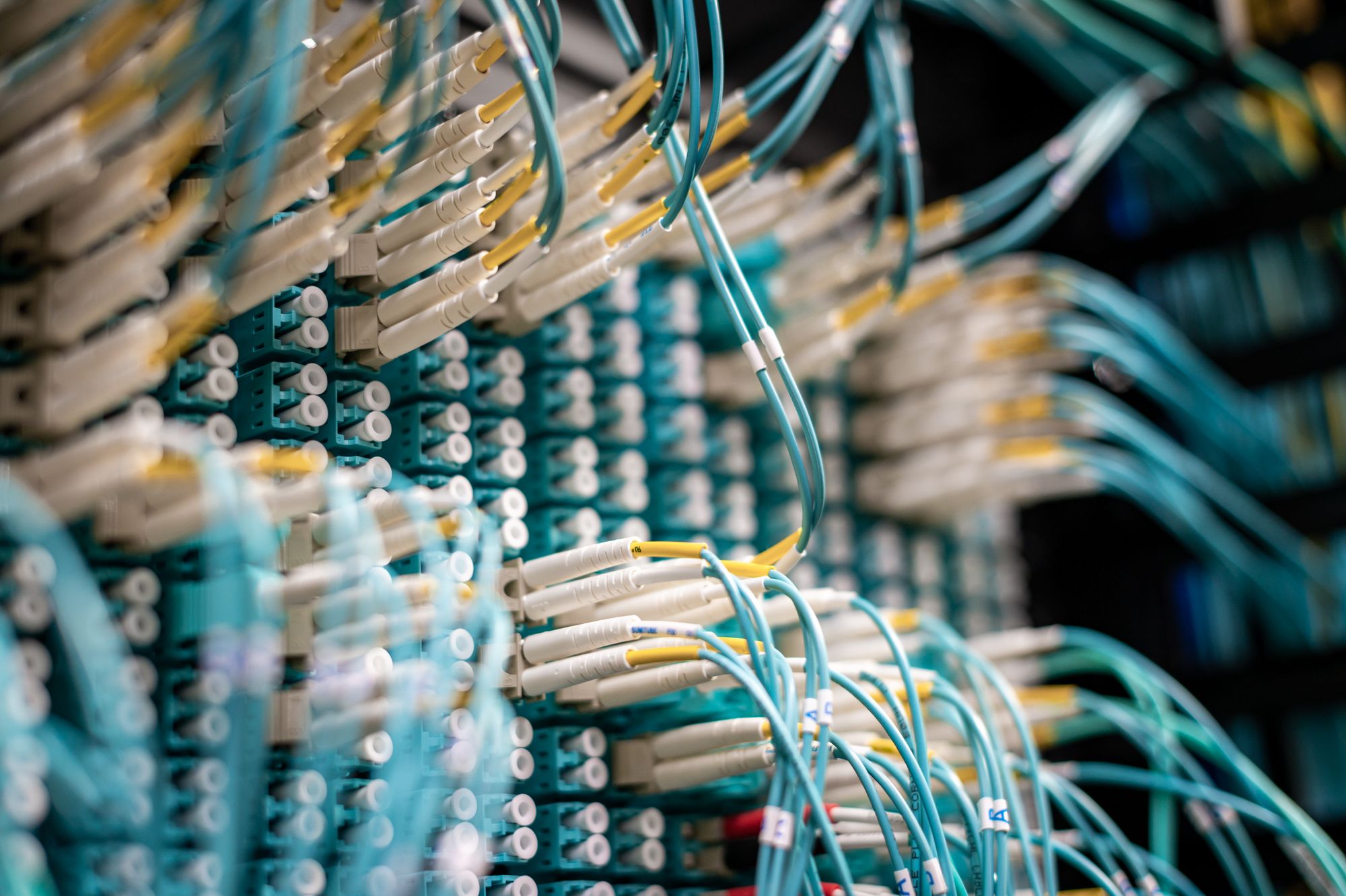 FCC prepara veto a transceptores ópticos chinos