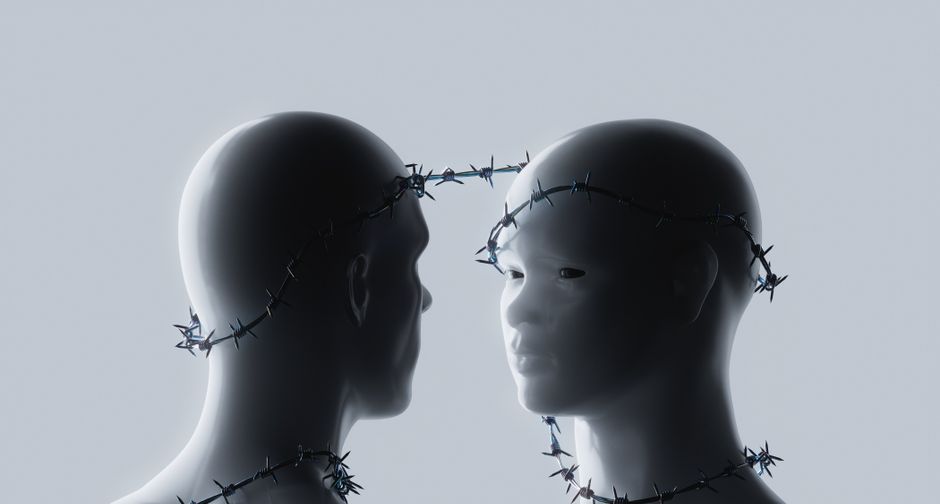 Dos figuras humanas estilizadas unidas por alambre de púas que simbolizan la conexión emocional.