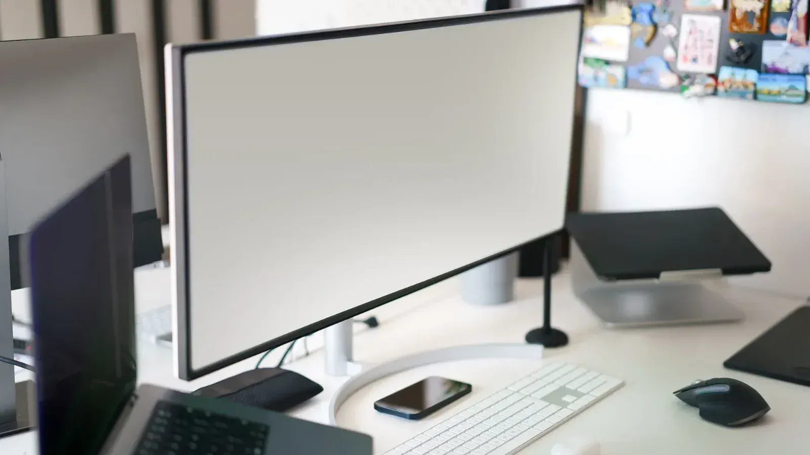 HP integra una PC Ryzen AI en el teclado EliteBoard G2a