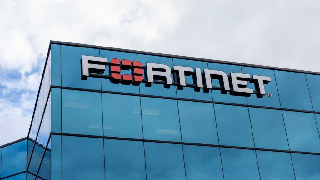 IA vinculada a China vulnera más de 600 firewalls FortiGate