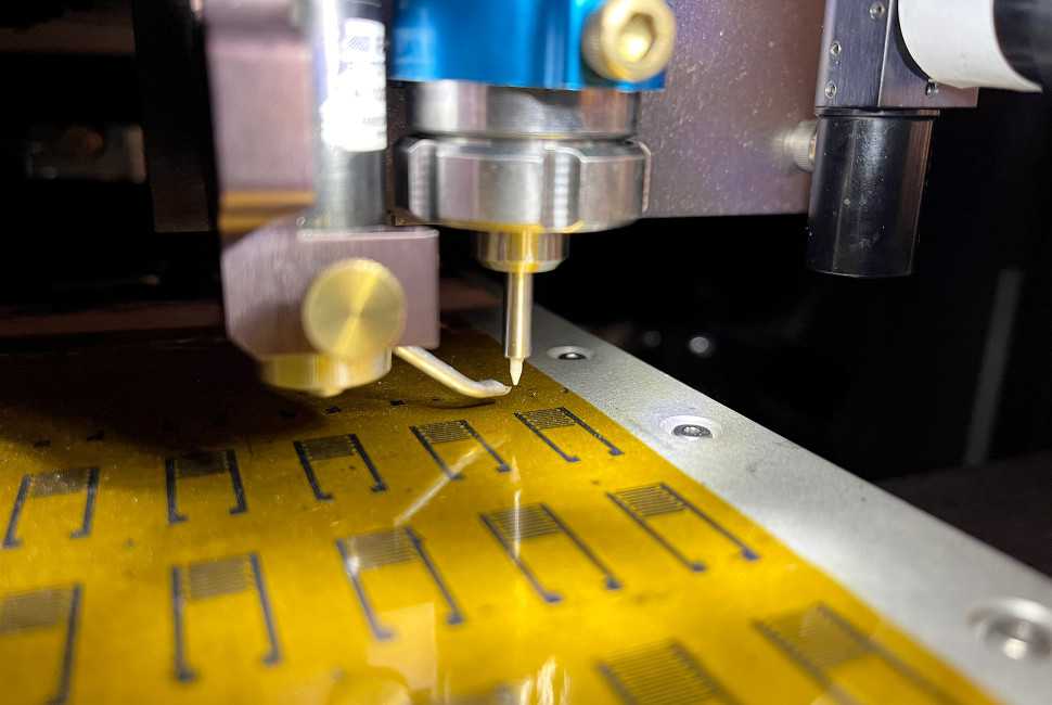 Imprimen neuronas artificiales que activan células vivas