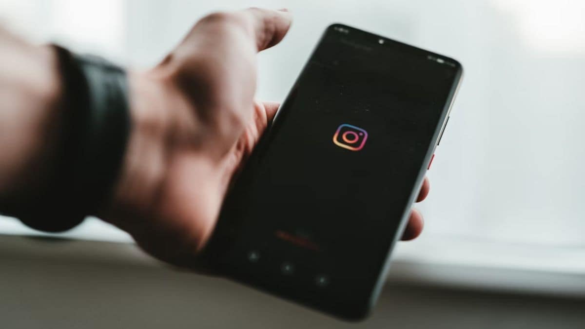Instagram lanza Instants, nueva app de fotos efímeras