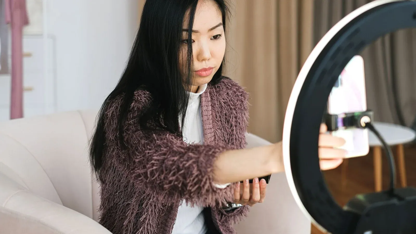 Instagram limita cuentas con personas sintéticas sin etiqueta