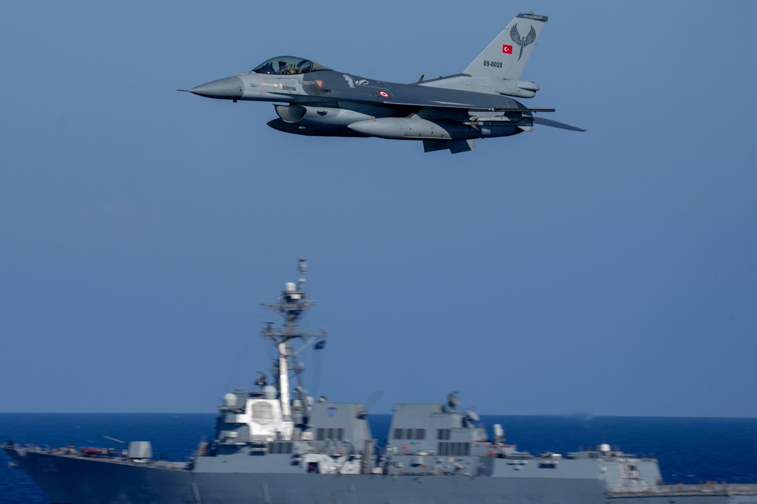 Interceptan cuarto misil iraní sobre Turquía; la OTAN despliega baterías Patriot