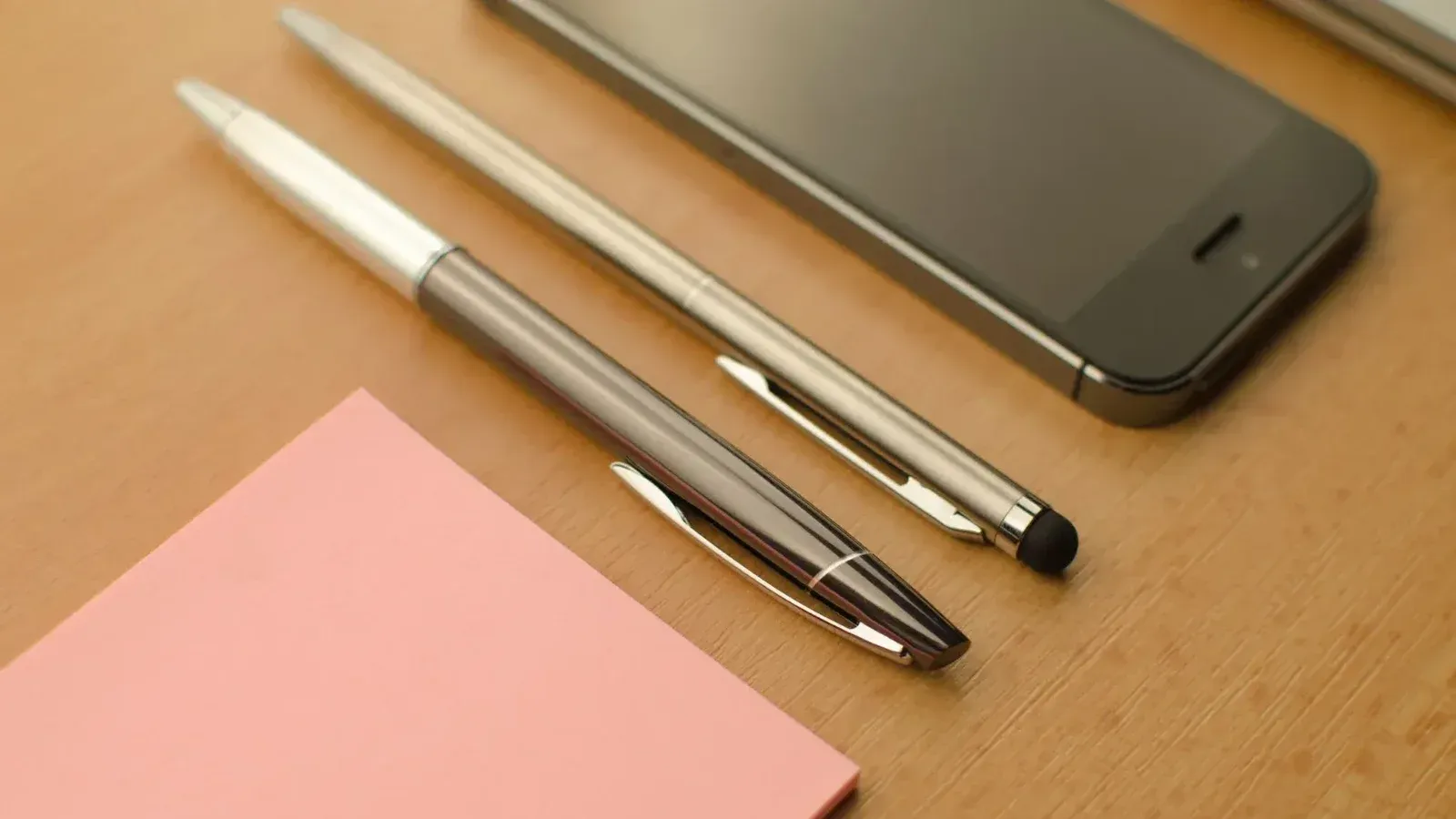 iPhone Duo tendrá soporte para Apple Pencil en iOS 27.2