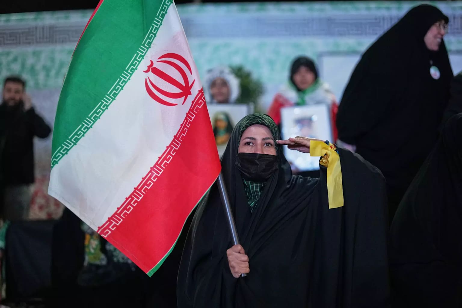 Irán protege plantas eléctricas previo a ultimátum de Trump