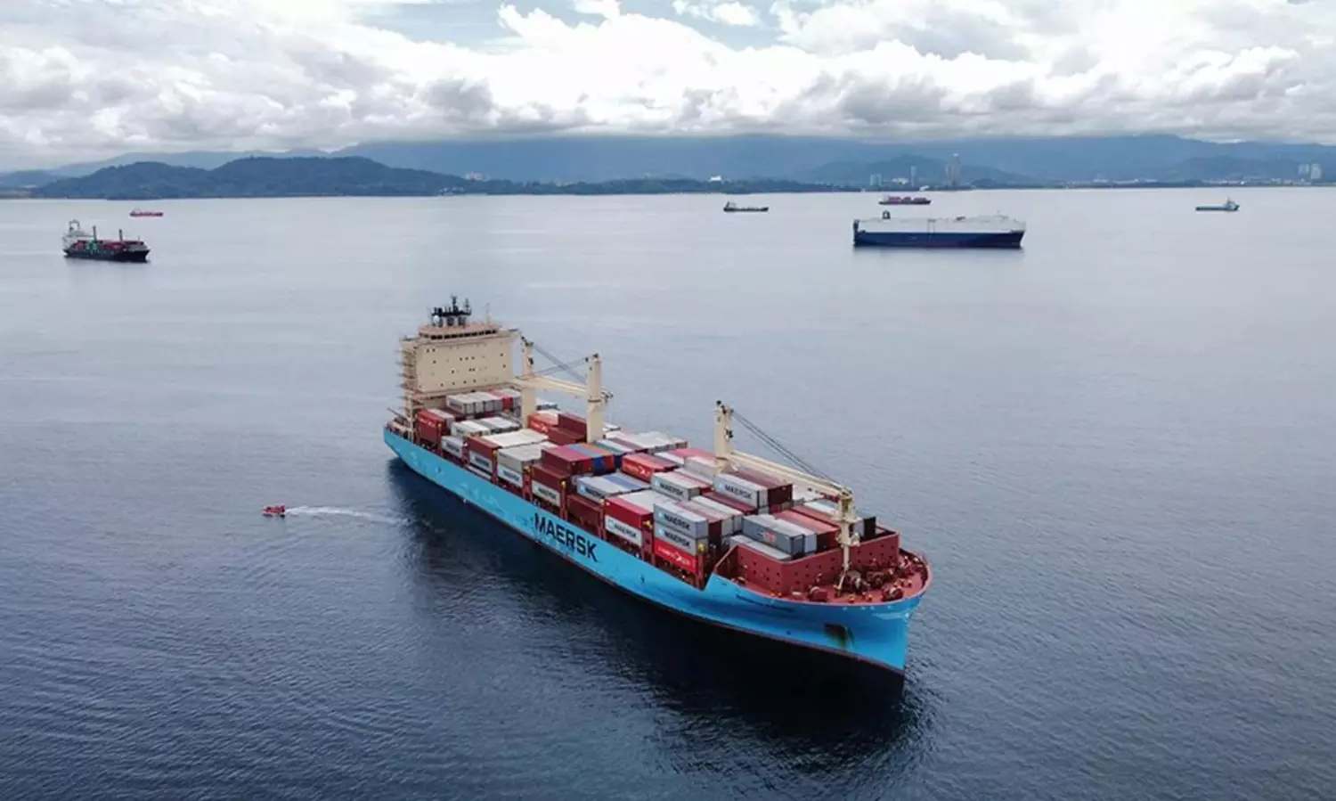 Maersk desvía combustible por ataques en el Golfo
