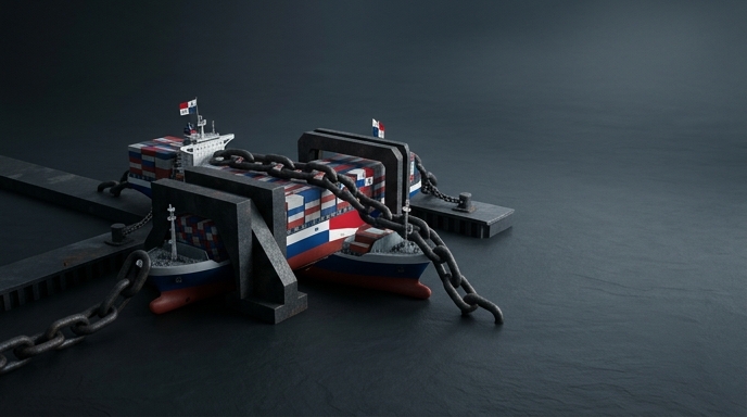 Un buque de carga con banderas panameñas está atrapado por enormes cadenas y abrazaderas industriales en un fondo oscuro y minimalista.