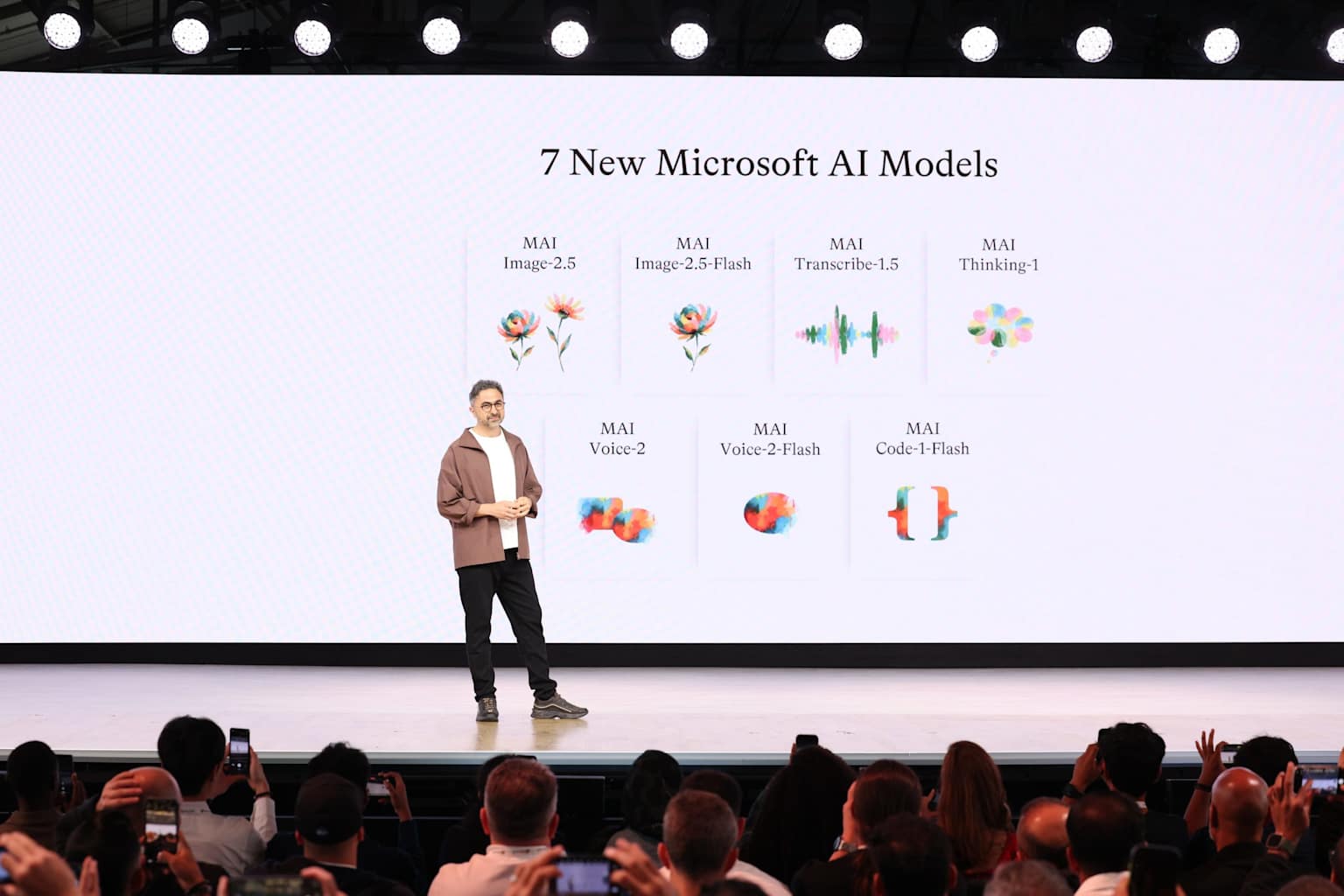 Microsoft lanza 7 IAs y hardware autónomo en Build 2026