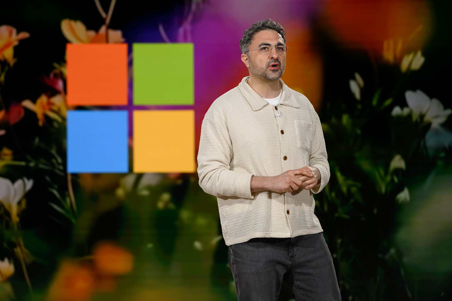 Microsoft presenta MAI-Image-2, su nueva IA de imágenes