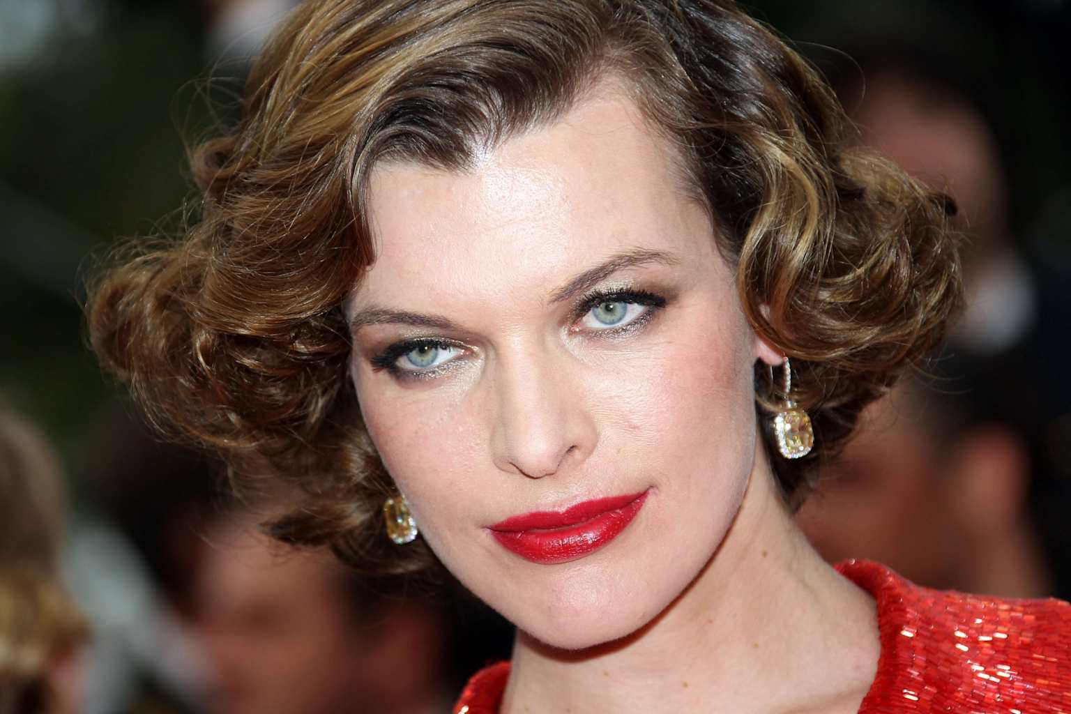 Milla Jovovich lanza MemPalace: memoria open-source para IA