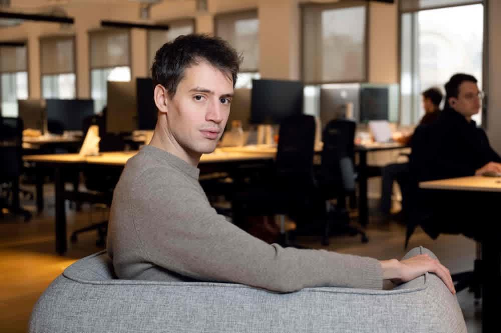 Mistral AI domina defensa europea tras caos de OpenAI