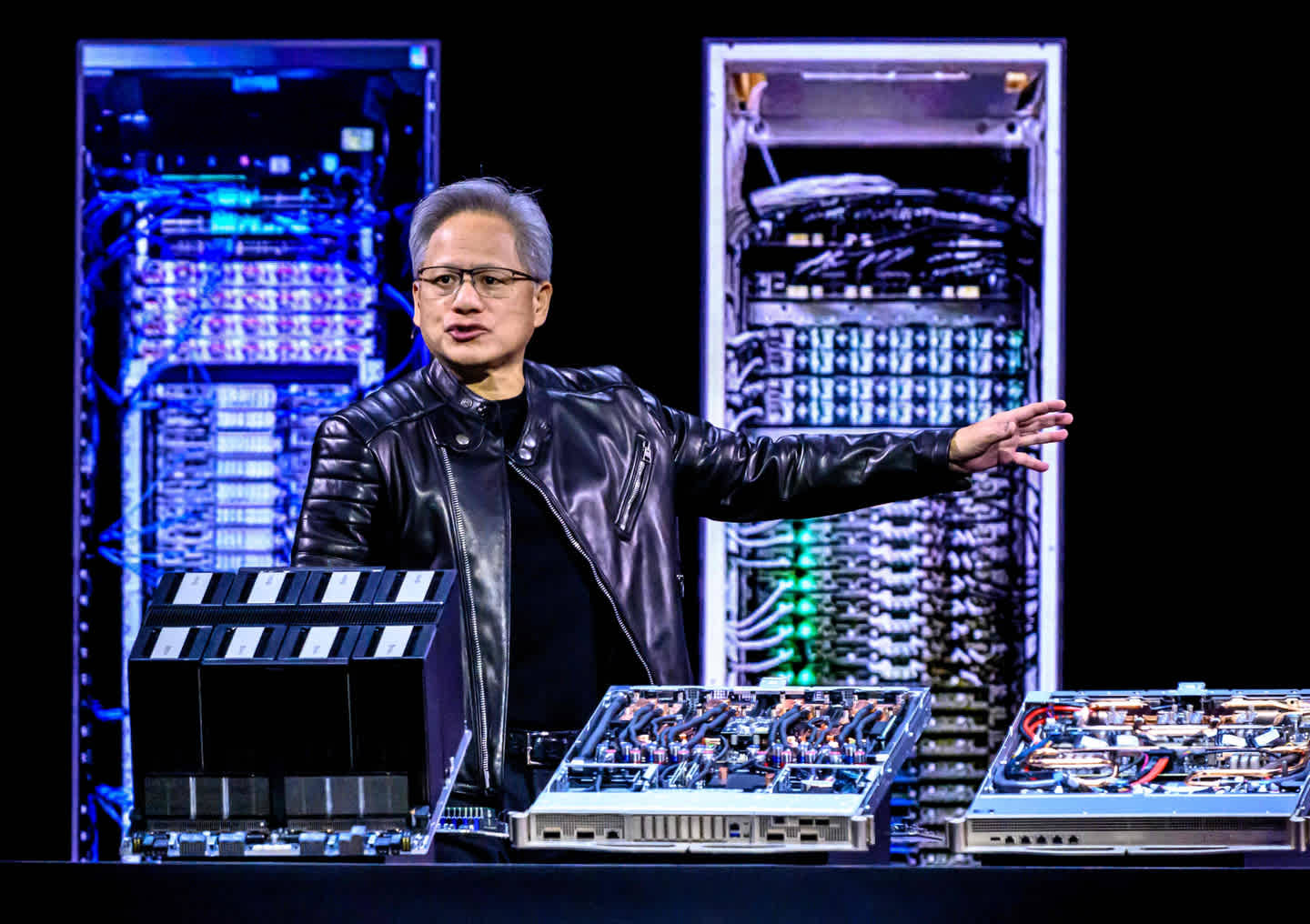 Nvidia consolida su imperio: invierte 90,000 mdd en IA en 16 meses