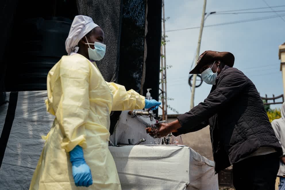 OMS lanza guía crítica contra el Ébola ante brote en el Congo