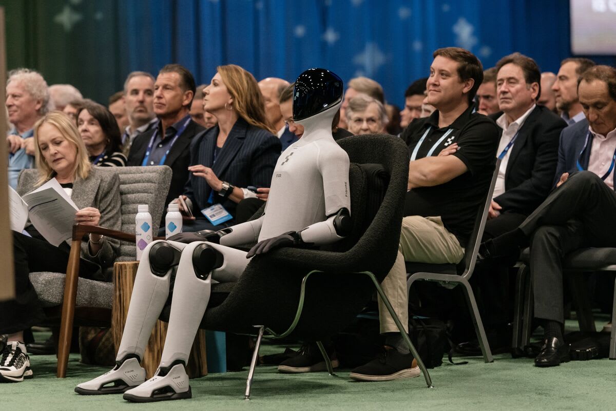 Pasante derrota a robot de Figure AI en maratón de 10 horas