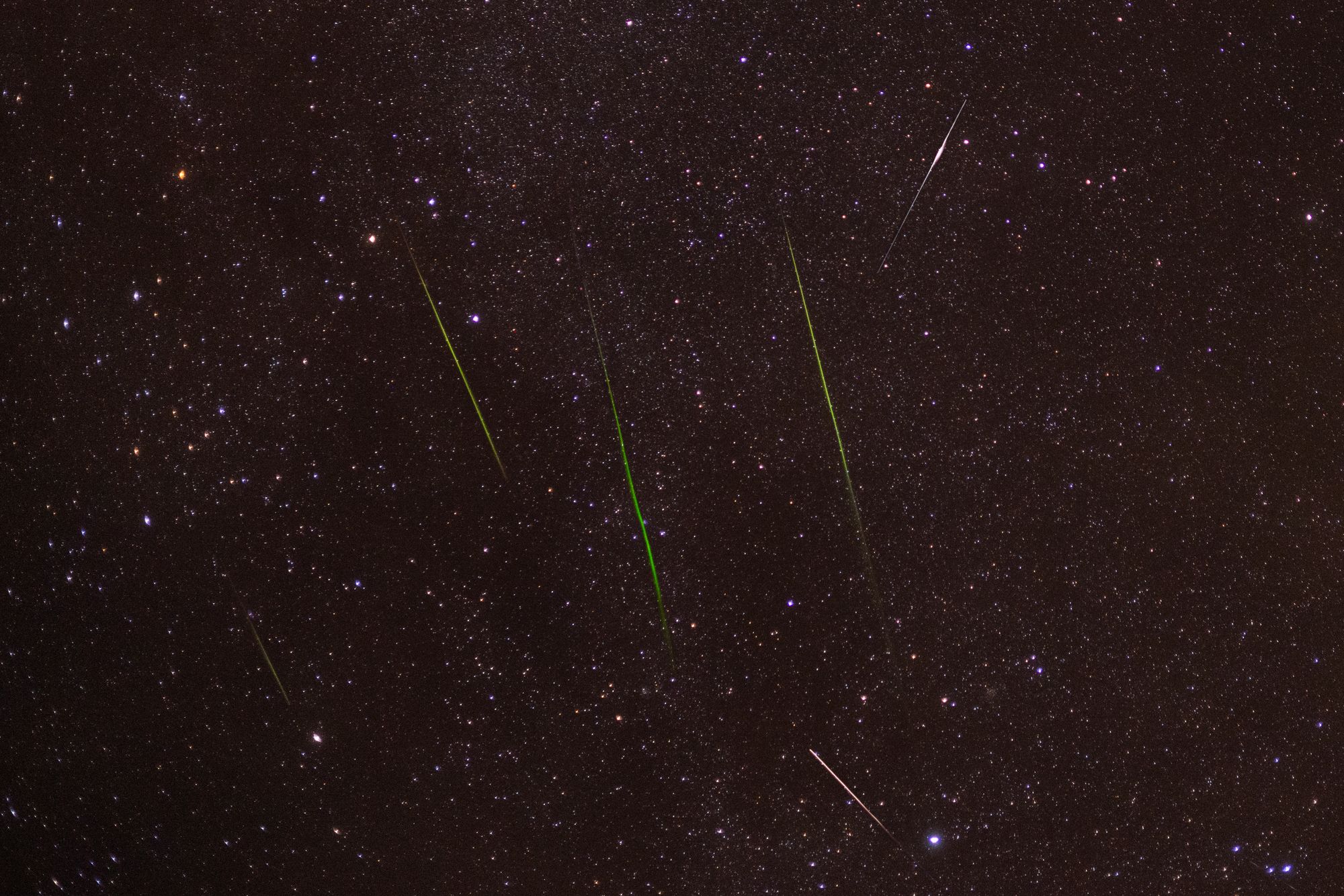 Perseidas 2026: máximo sin Luna el 12 de agosto