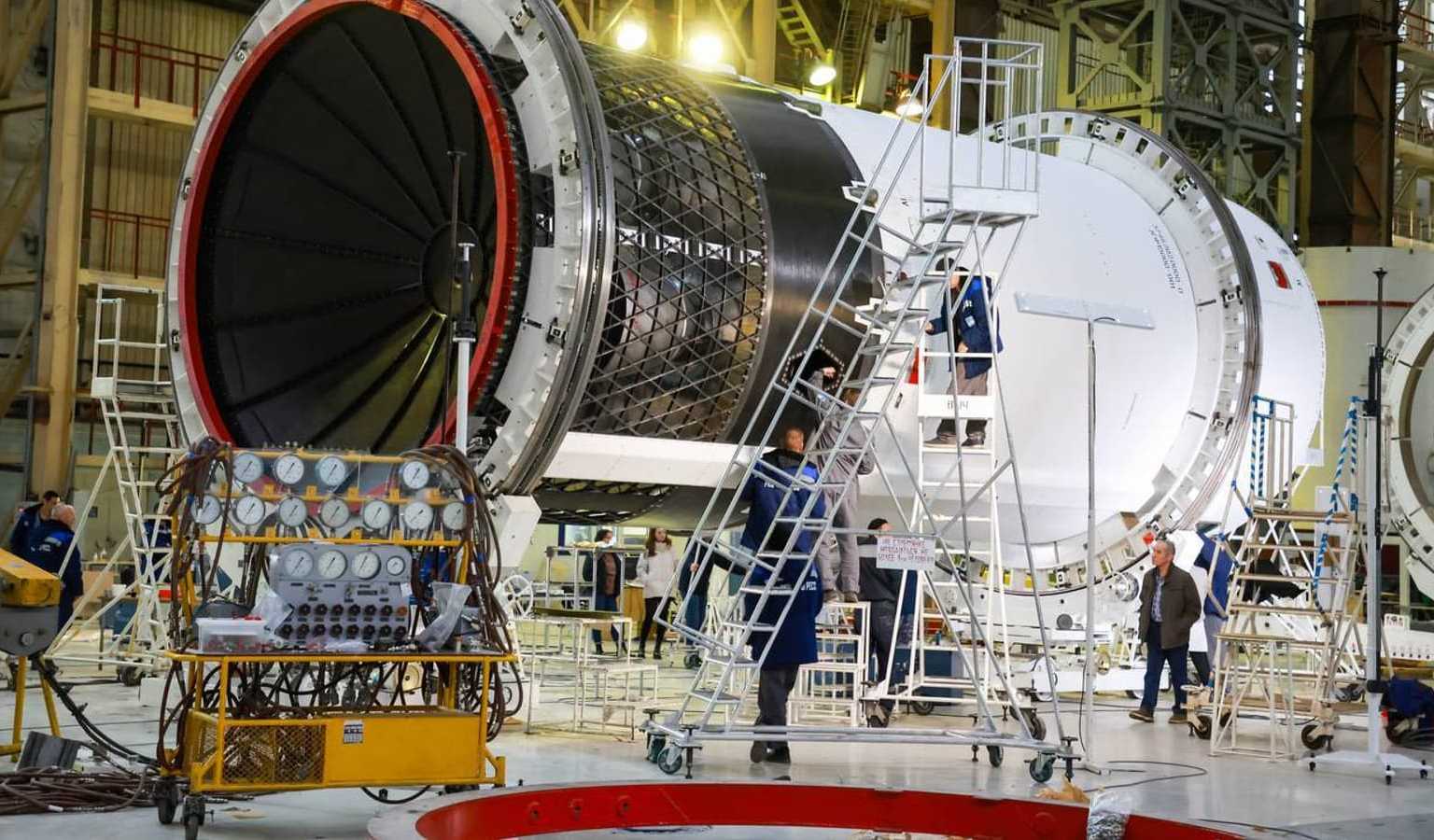 Rusia alista el cohete Soyuz-5 para su primer lanzamiento