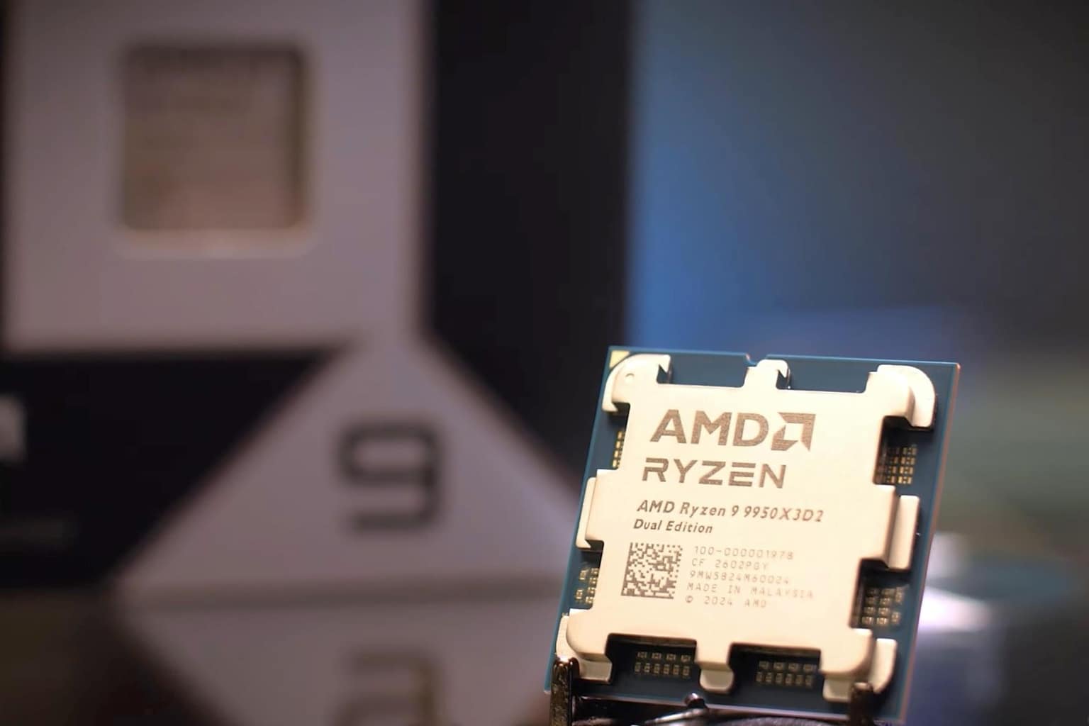 Ryzen 9 9950X3D2 asoma en tiendas: costaría casi $1,000 USD