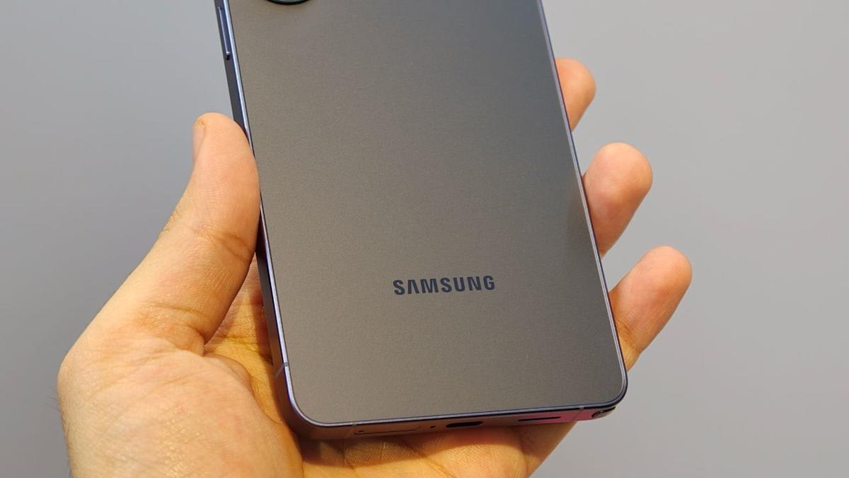 Samsung Mobile alerta de pérdida histórica por auge de la IA