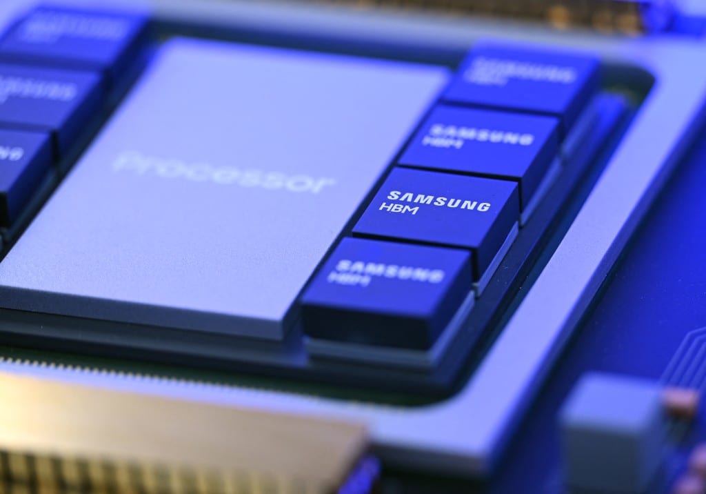 Samsung supera los 1,000 mdd en ventas de chips HBM4