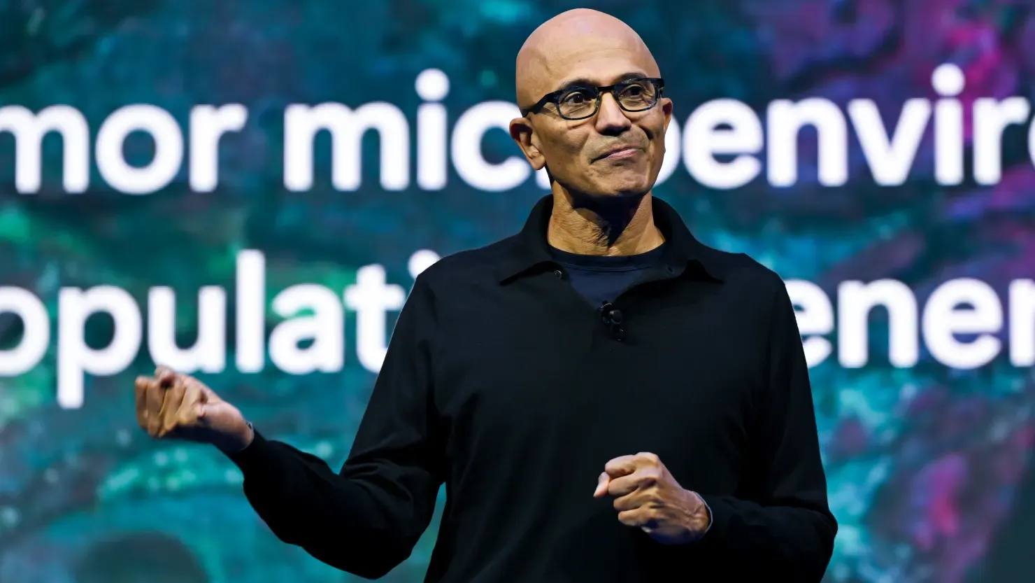 Satya Nadella explota contra los filtros de Claude Fable 5
