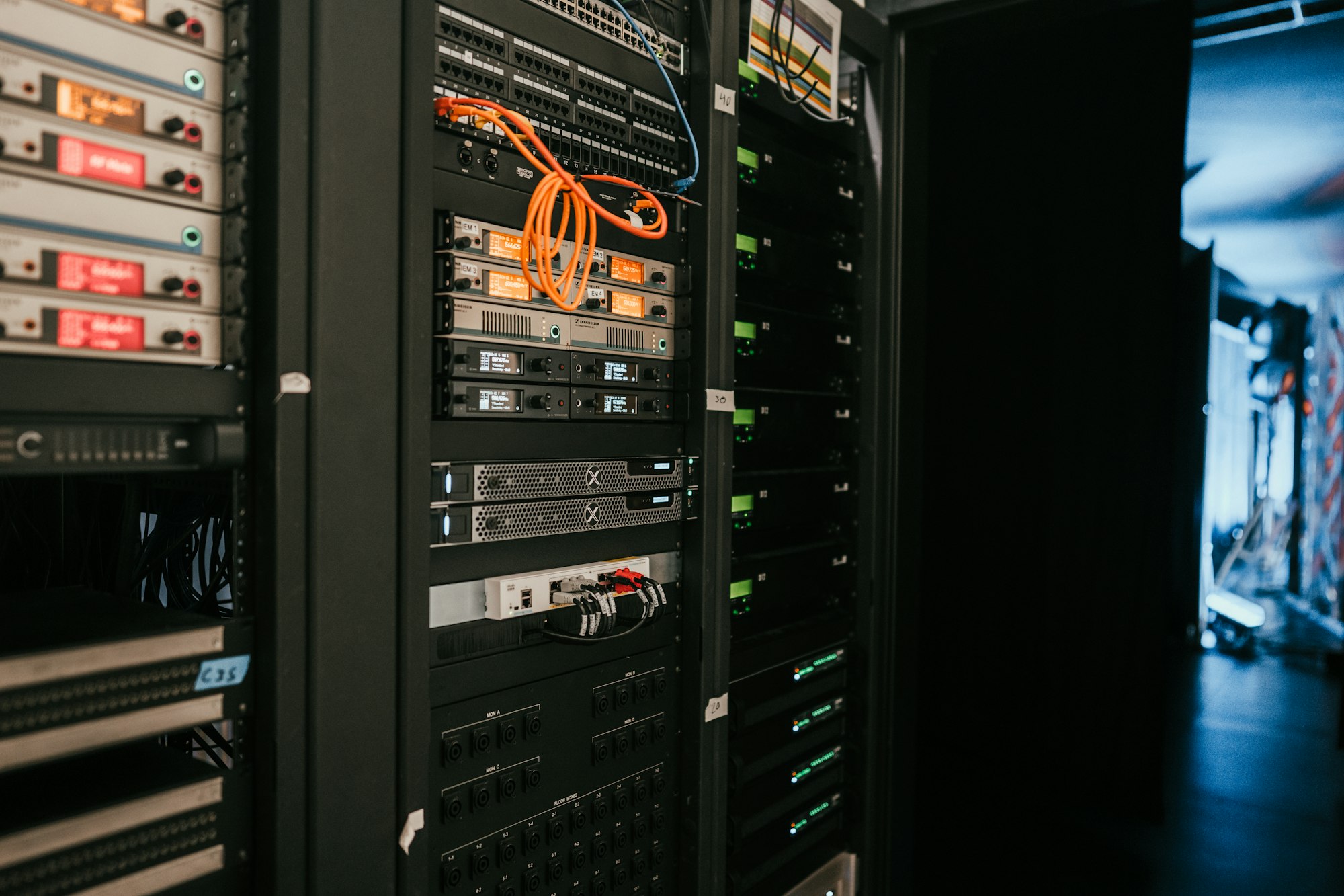 SolarWinds expuso miles de correos del Tesoro de EE. UU.